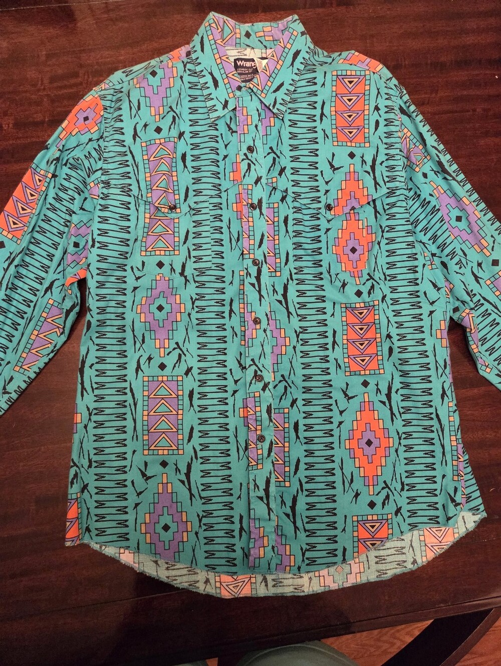 VTG Wrangler Turquoise Geometric Southwestern Button-Up Shirt